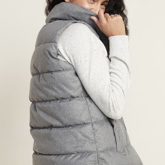 Old Navy Frost-Free Puffer Vest - Picture 3 of 6